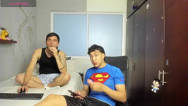 Snapshot of Noxx_starkK chatting on 10.26.25 Noxx starkK online show from 10.26.25