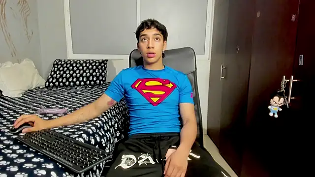 Snapshot of Noxx_starkK chatting on 11.15.25 Noxx starkK online show from 11.15.25