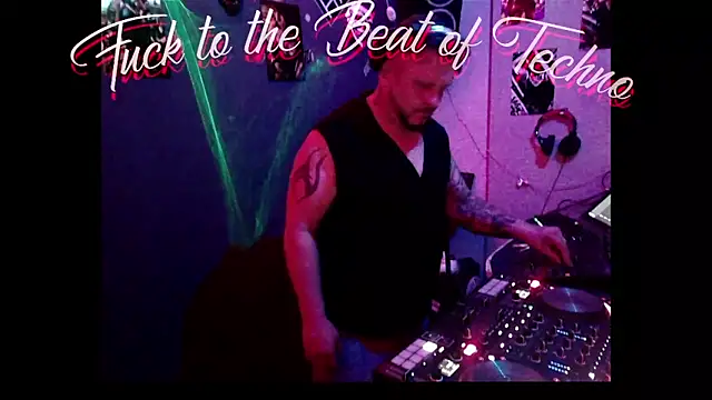 Wir2002Paar online show from 03.14.26