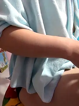 Snapshot of sasud2 chatting on 10.23.25 sasud2 online show from 10.23.25