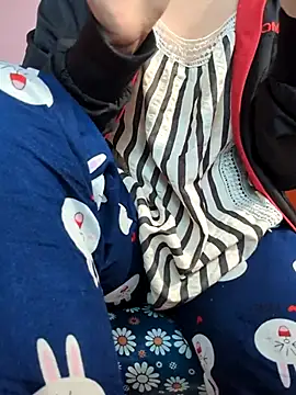 Snapshot of sasud2 chatting on 11.04.25 sasud2 online show from 11.04.25