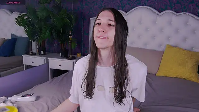 SilverMuse online show from 04.14.26