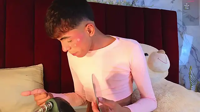 PrincePoppy online show from 11.07.25