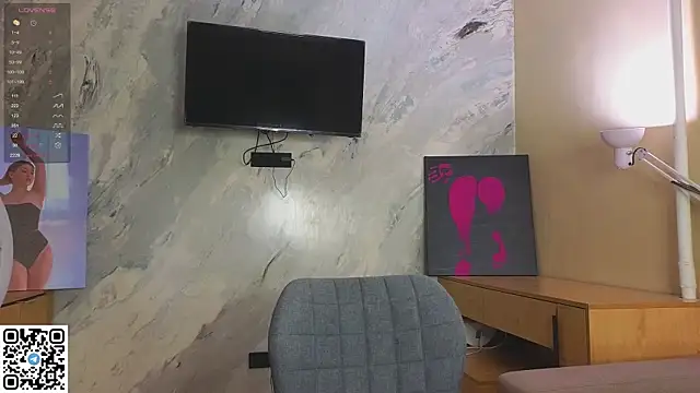 miss bubbles  online show from 11.26.25