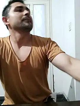 Bradd 32 online show from 10.05.25