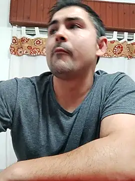 Bradd 32 online show from 10.18.25