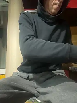 adiluci1 online show from 10.20.25