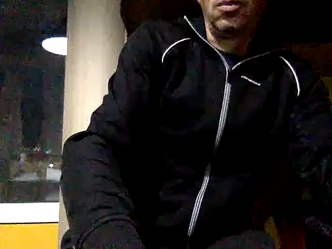 adiluci1 online show from 11.23.25