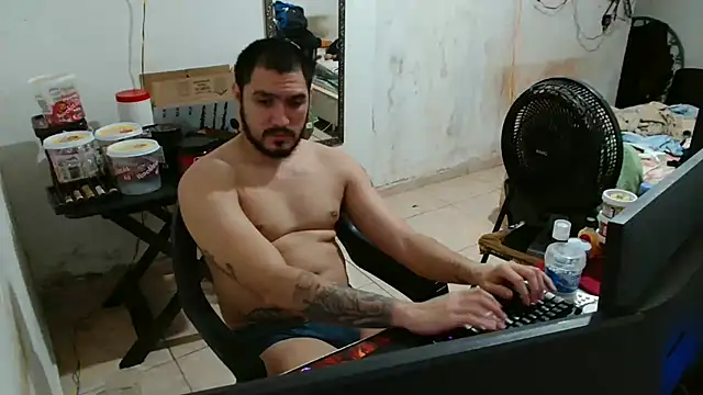 Leonino231 online show from 10.24.25