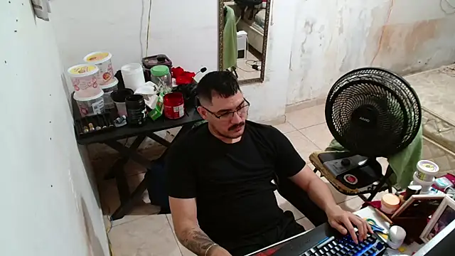 Leonino231 online show from 12.20.25