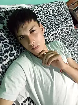 frankitocam4 online show from 12.01.25