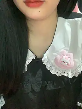 Snapshot of Linhtruong_ chatting on 11.06.25 Linhtruong online show from 11.06.25