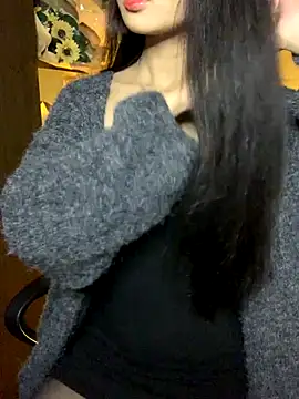 Nhinhi18 online show from 11.25.25