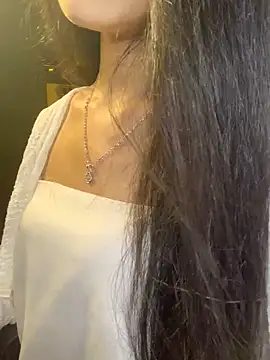 Snapshot of Nhinhi18 chatting on 04.28.26 Nhinhi18 online show from 04.28.26