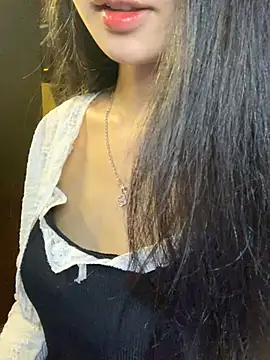 Snapshot of Nhinhi18 chatting on 05.01.26 Nhinhi18 online show from 05.01.26