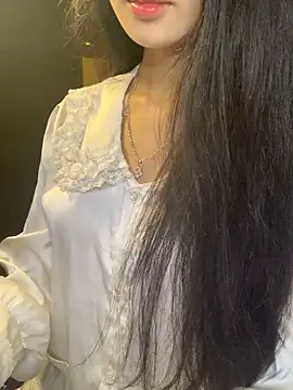 Snapshot of Nhinhi18 chatting on 05.11.26 Nhinhi18 online show from 05.11.26