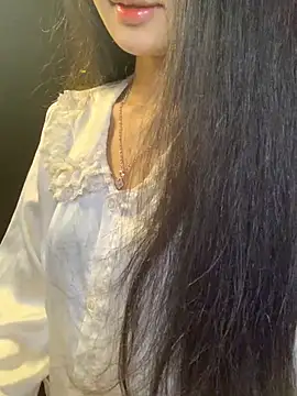 Snapshot of Nhinhi18 chatting on 05.16.26 Nhinhi18 online show from 05.16.26