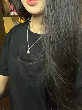 Snapshot of Nhinhi18 chatting on 05.31.26 Nhinhi18 online show from 05.31.26