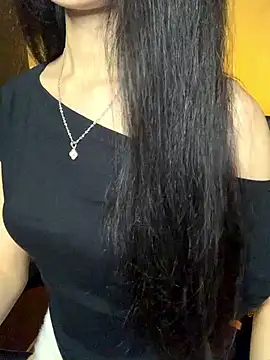 Snapshot of Nhinhi18 chatting on 06.12.26 Nhinhi18 online show from 06.12.26