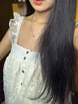Snapshot of Nhinhi18 chatting on 06.25.26 Nhinhi18 online show from 06.25.26