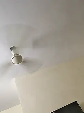 Snapshot of tamildarli chatting on 10.11.25 tamildarli online show from 10.11.25