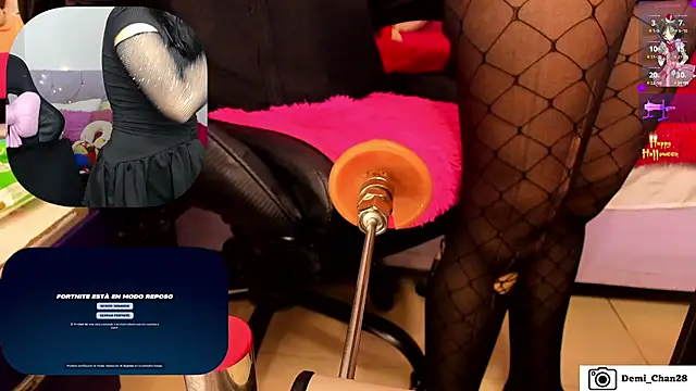 demi chan online show from 10.28.25