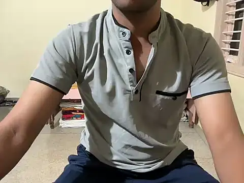 Snapshot of project085 chatting on 10.25.25 project085 online show from 10.25.25