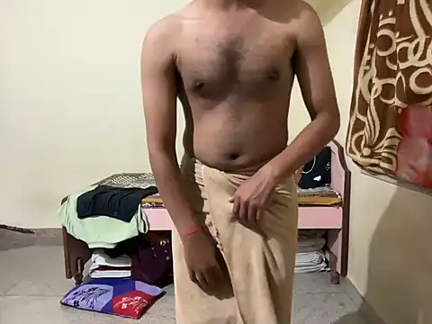 Snapshot of project085 chatting on 11.13.25 project085 online show from 11.13.25