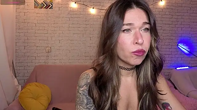 ReginaFoXXXy online show from 09.26.25