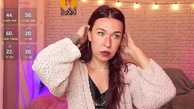 ReginaFoXXXy online show from 12.19.25