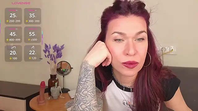 ReginaFoXXXy online show from 03.07.26