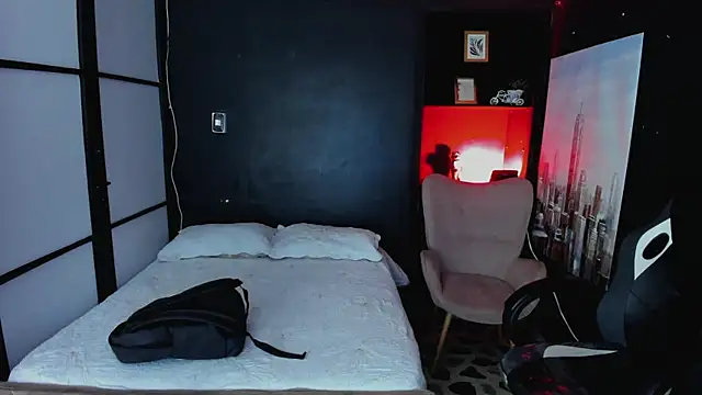 Asta Black online show from 09.15.25