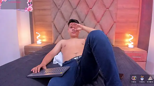 Asta Black online show from 09.25.25