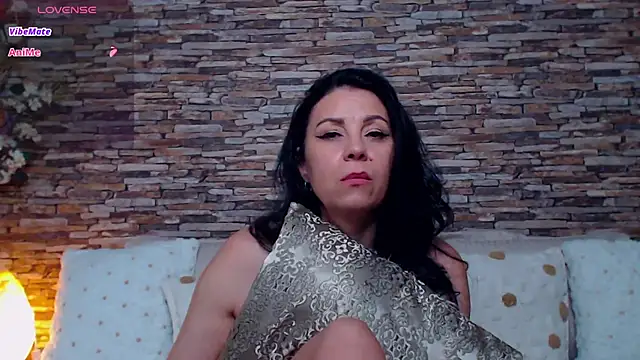Snapshot of sexymilfnady chatting on 07.17.26 sexymilfnady online show from 07.17.26
