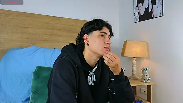 Stiven Benet  online show from 10.16.25