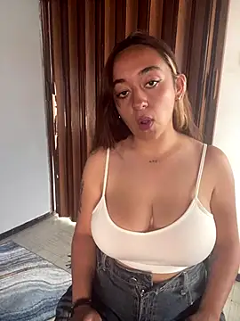 LuPink  online show from 10.07.25