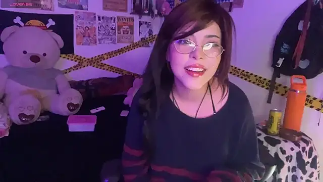 PixelKitty  online show from 11.26.25