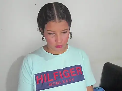 Hellen scot online show from 11.15.25