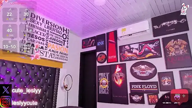 Snapshot of lesly_cutee chatting on 09.29.25 lesly cutee online show from 09.29.25