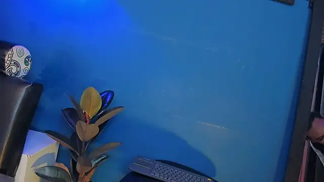 Hanzking01 online show from 10.26.25