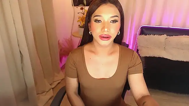 Snapshot of Ubanescka chatting on 10.29.25 Ubanescka online show from 10.29.25