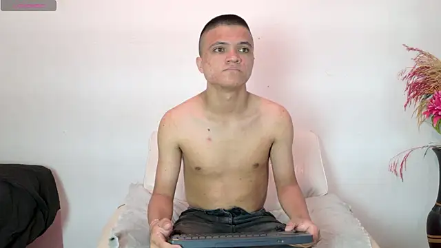 aly n sebas online show from 04.07.26