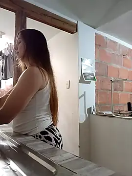 Snapshot of Arianna_Moss chatting on 09.23.25 Arianna Moss online show from 09.23.25