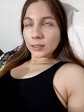 Snapshot of Arianna_Moss chatting on 10.25.25 Arianna Moss online show from 10.25.25