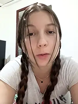 Snapshot of Arianna_Moss chatting on 11.08.25 Arianna Moss online show from 11.08.25