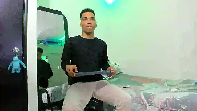 Snapshot of kenan_2601 chatting on 10.10.25 kenan 2601 online show from 10.10.25