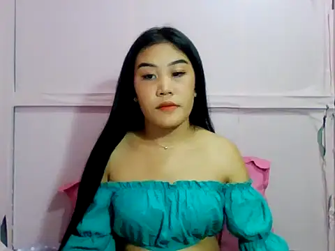 YourWildestDoll online show from 04.20.26