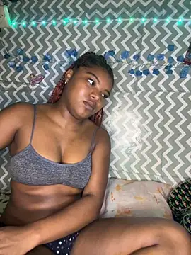 Snapshot of chocolatito-ho chatting on 11.11.25 chocolatito-ho online show from 11.11.25