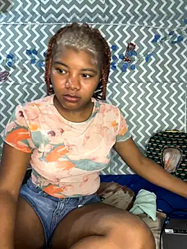 Snapshot of chocolatito-ho chatting on 11.12.25 chocolatito-ho online show from 11.12.25