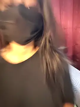 Ishu Lovee online show from 01.18.26